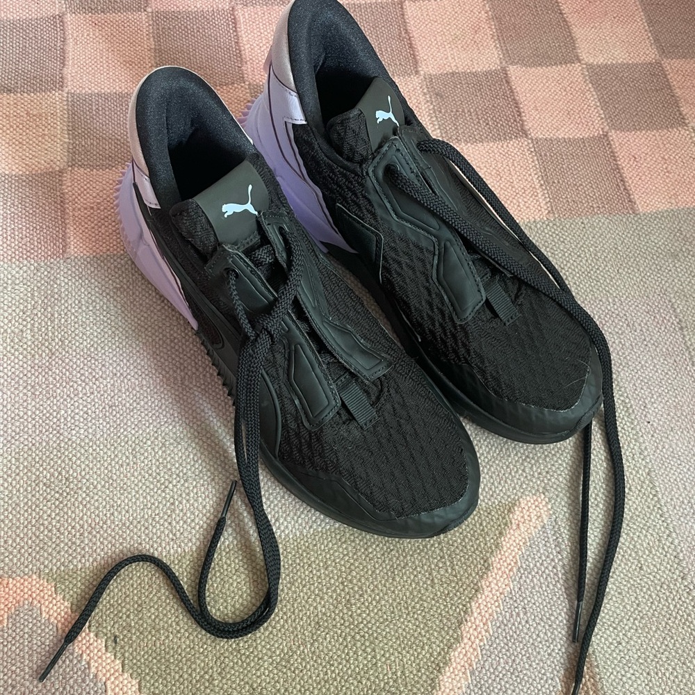 Puma Sneakers